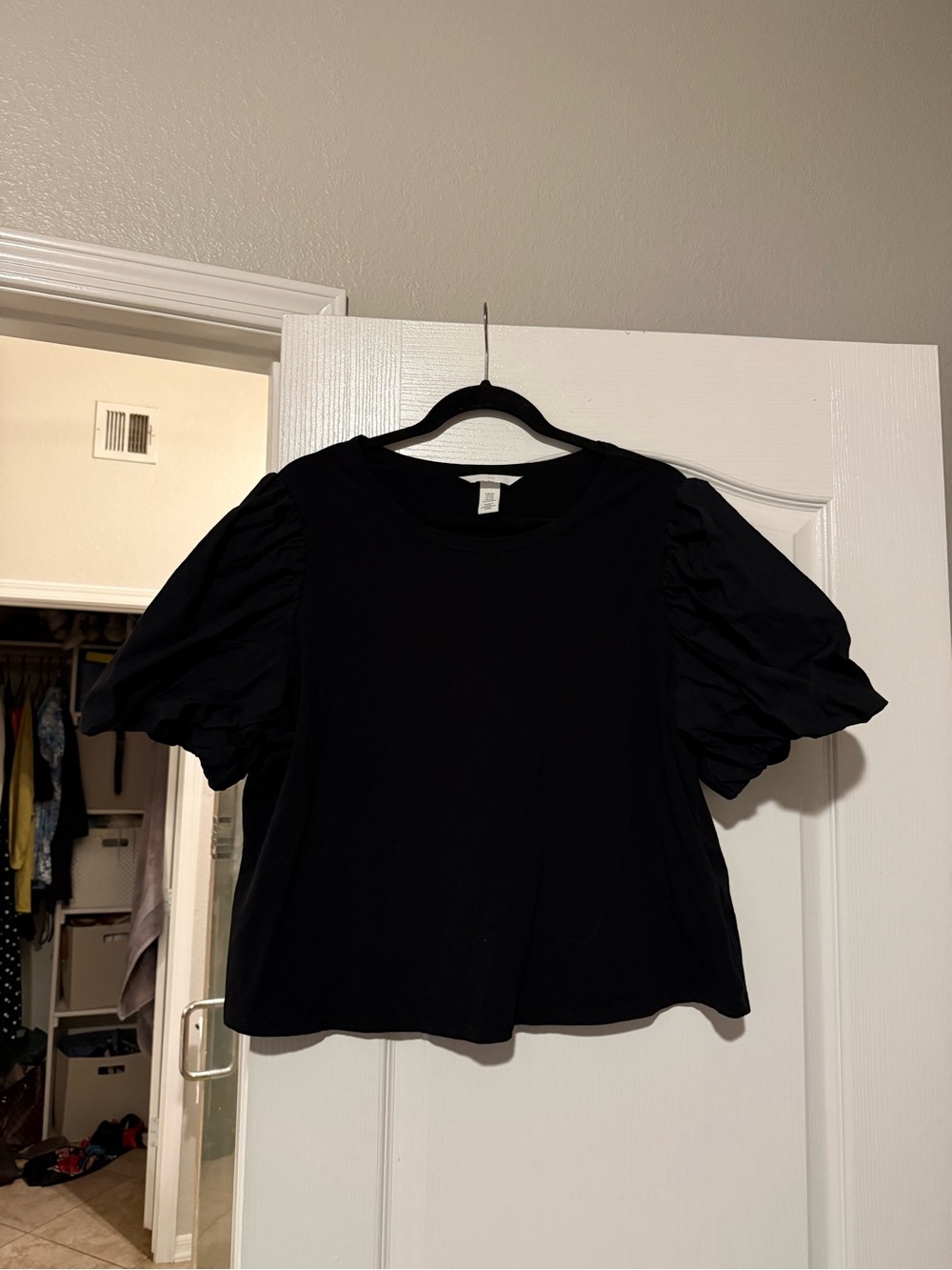 H&M Black Puff Sleeve Top